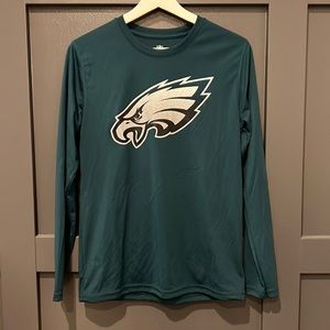Kids size Philadelphia Eagles long sleeve top.